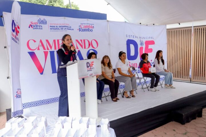 Contribuye Lupita Cuautle en mejorar la movilidad de personas con entrega de plantillas ortopédicas