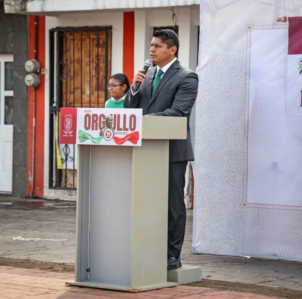 Omar Muñoz inicia festejos patrios en Cuautlancingo