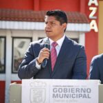 Omar Muñoz, encabezó la ceremonia conmemorativa por el 205 aniversario de la Consumación de la Independencia de México