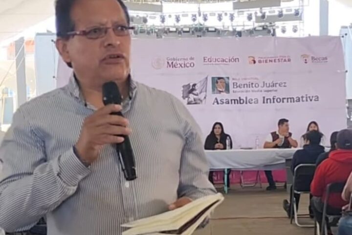 Realizan asamblea informativa para incorporación a la Beca Universal de Nivel Medio Superior en Huejotzingo