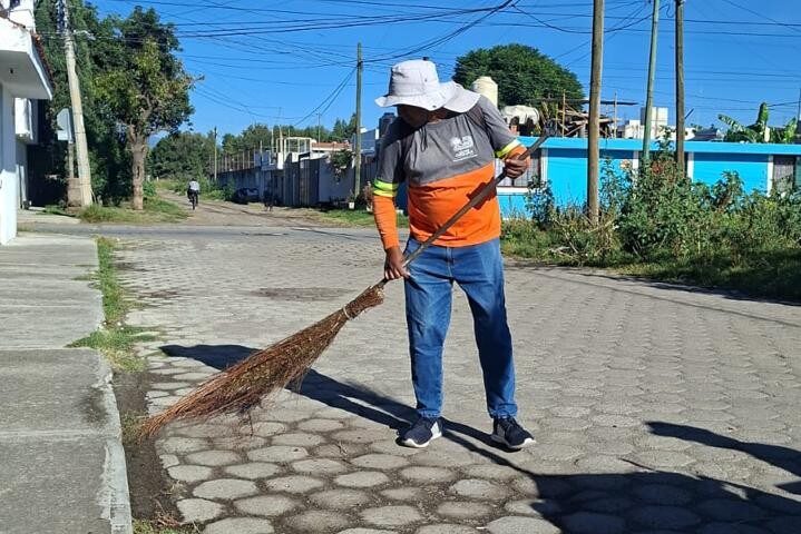 Inicia jornada de limpieza “Barriendo Tu Calle” en el barrio de La Magdalena