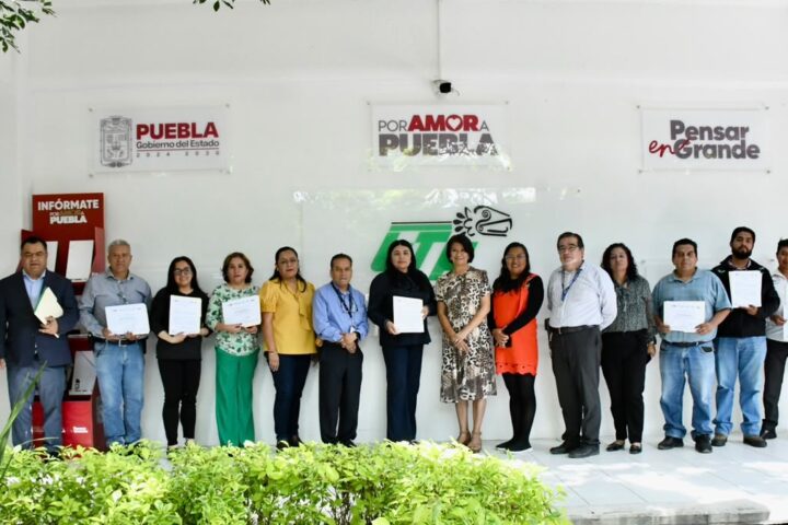 Entrega UTH nombramientos académicos con equidad y justicia a sus docentes