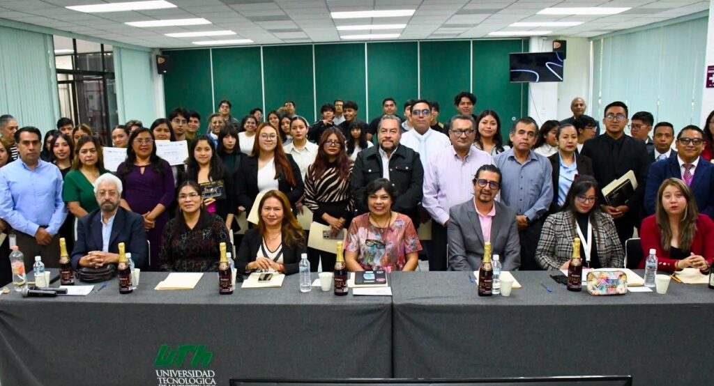 Presentan estudiantes de UTH 23 proyectos en Verano de Investigación Científica