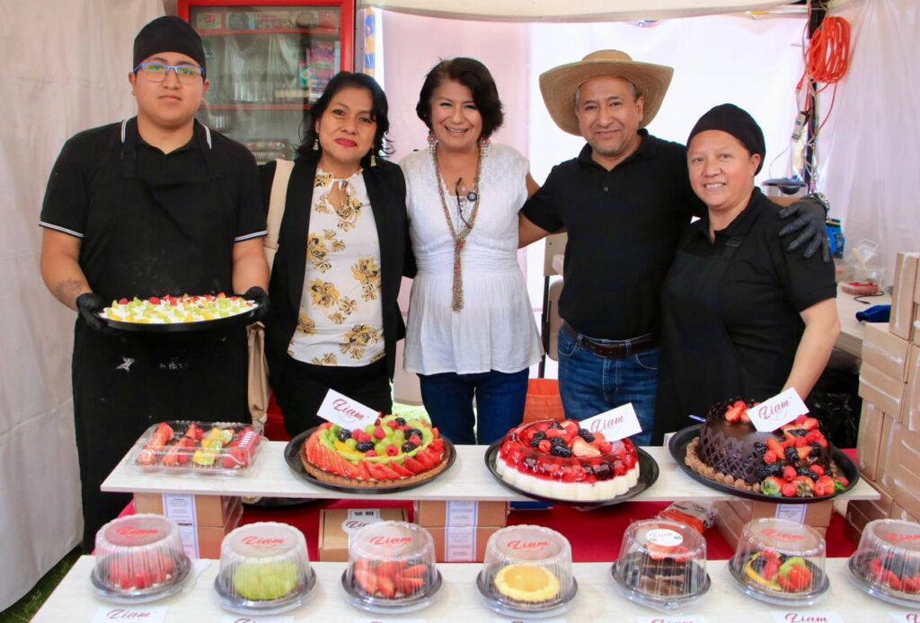 Refrenda UTH compromiso con productores y artesanos de la región del Izta-Popo
