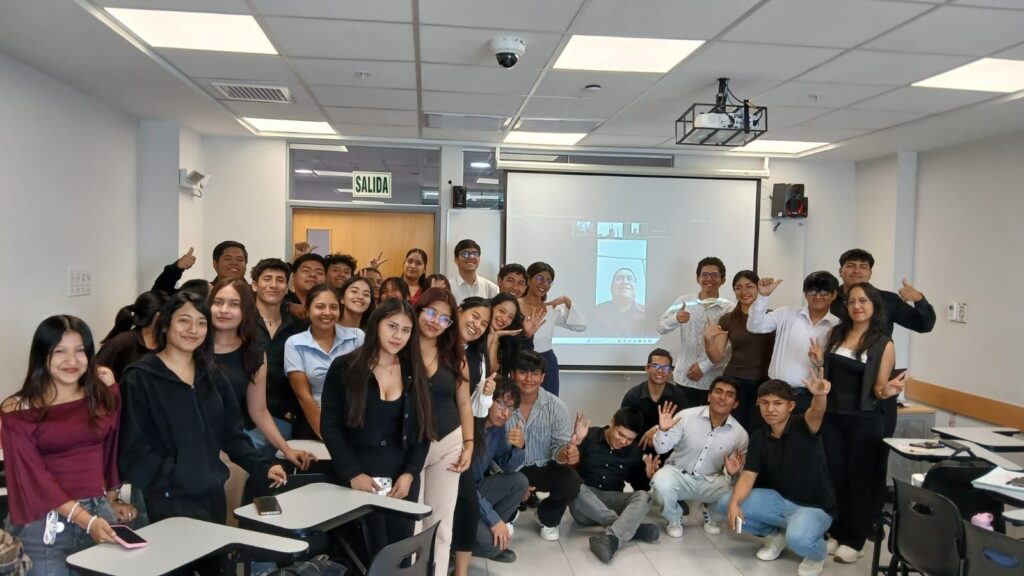 Realizan UTH y Universidad Tecnológica del Perú Clase Espejo sobre clima y cultura organizacional