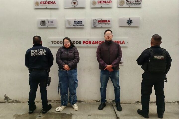 Detienen a dos personas por presunta extorsión en San Antonio Mihuacán, Coronango