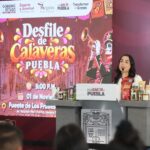 JUVENTUDES POBLANAS PROYECTAN IDENTIDAD CULTURAL Y TRADICIONES DE DÍA DE MUERTOS