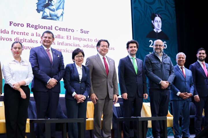 TECNOLOGÍA AL SERVICIO DE LAS PERSONAS, CON EDUCACIÓN, ACOMPAÑAMIENTO Y RESPONSABILIDAD