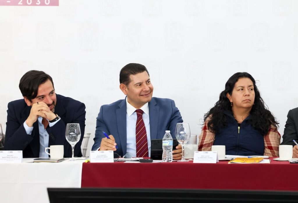 ALIANZA CON EMPRESARIOS ACELERA SANEAMIENTO INTEGRAL DEL RÍO ATOYAC