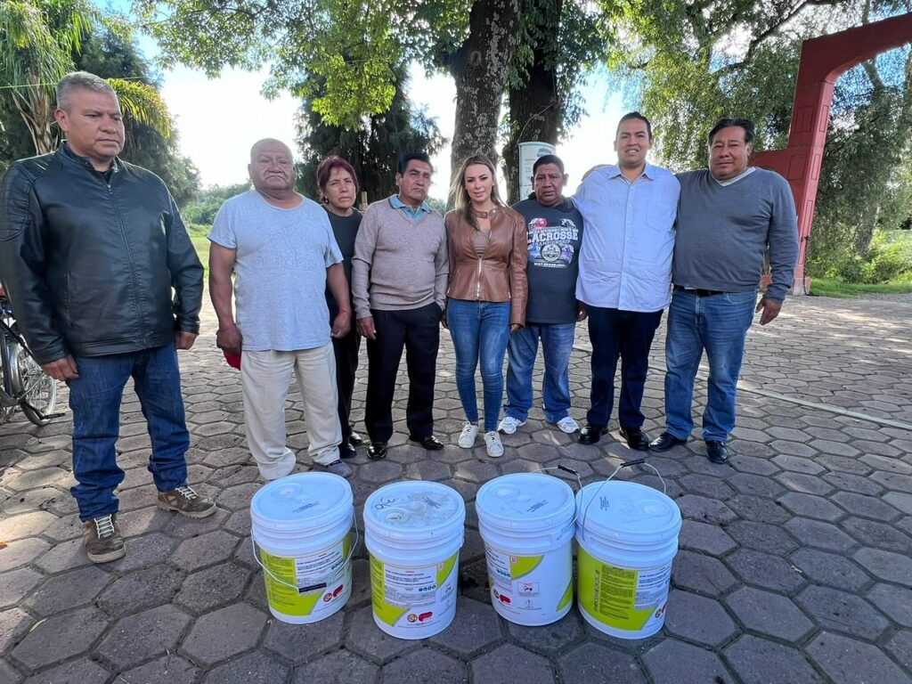 MARÍA DE LA BARREDA ENTREGA PINTURA PARA LA IGLESIA DE SAN JOSÉ ATOTONILCO, EN SAN MATÍAS COCOYOTLA