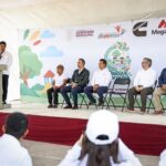 Omar Muñoz firma convenio para rehabilitar Unidad Deportiva La Reserva