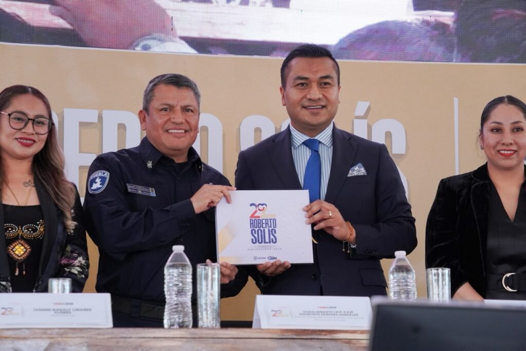 DESTACA LA ESTRECHA COLABORACIÓN Y DIÁLOGO ENTRE EL GOBIERNO DE PUEBLA Y HUEJOTZINGO EN SEGUNDO INFORME DE GOBIERNO DE ROBERTO SOLÍS