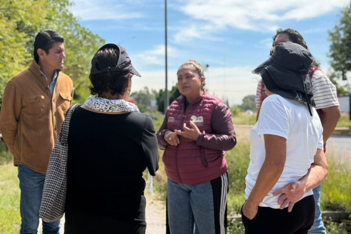 REALIZA GOBIERNO DE SAN PEDRO CHOLULA FAENA DE LIMPIEZA PARA RECUPERAR EL CRUCE PEATONAL DE FORJADORES