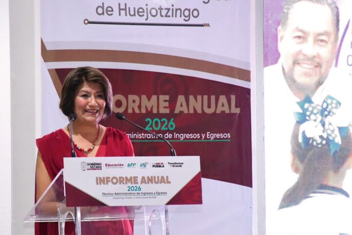 PRESENTA MTRA. MIRNA TOXQUI OLIVER INFORME DE ACTIVIDADES AL FRENTE DE LA UNIVERSIDAD TECNOLÓGICA DE HUEJOTZINGO.